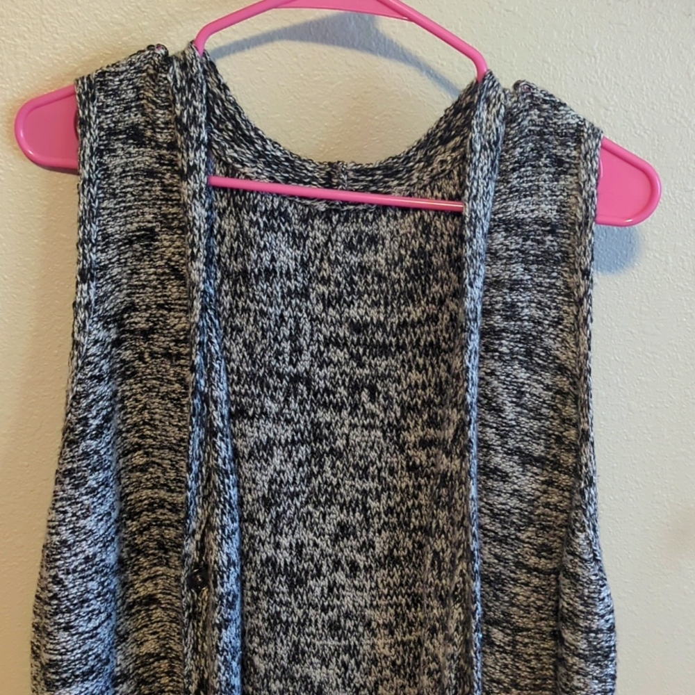 Size L Chico's Knit Vest
